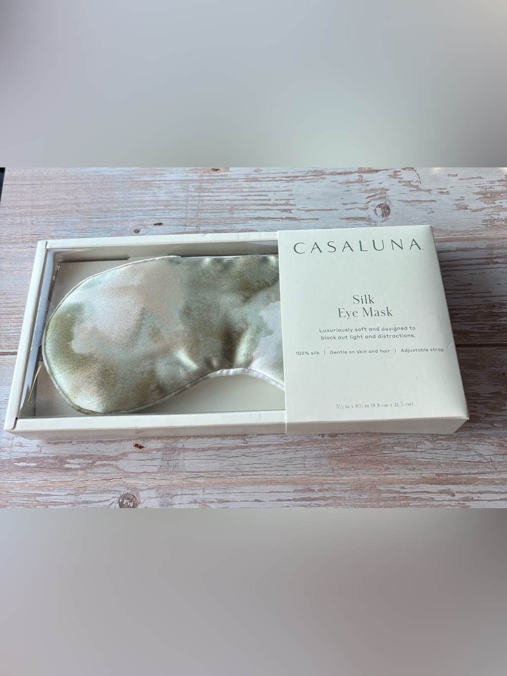 Casaluna Silk Eye Mask in Green & White